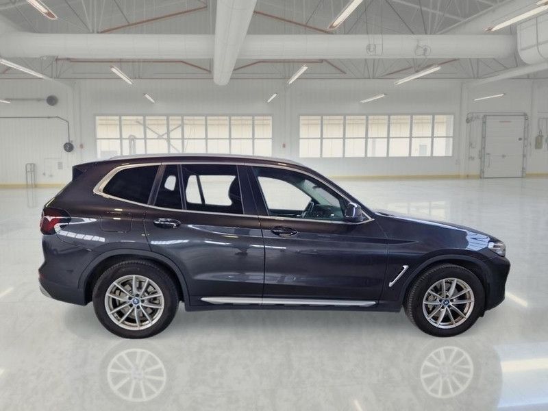 BMW X3 XDRIVE 30E AUTO SUV imagem 3