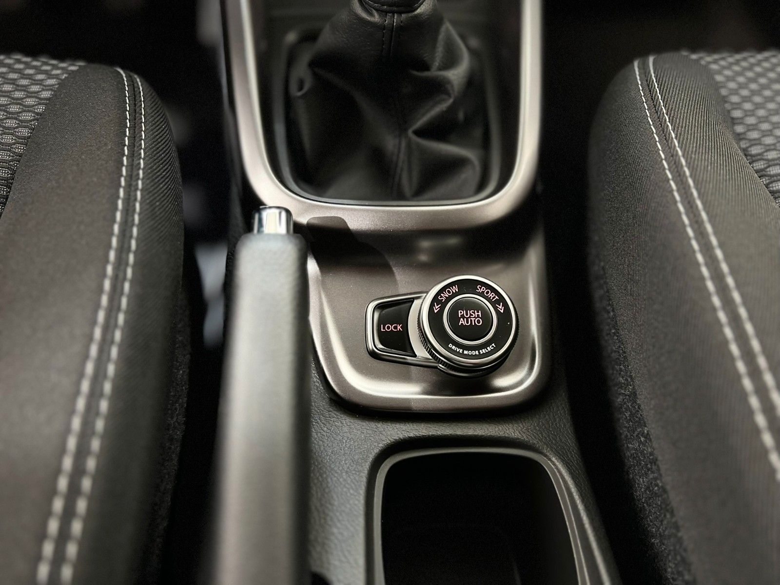 Fahrzeugabbildung Suzuki Vitara 1.4 Mild-Hybrid Comfort 4x4 -
