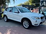 BMW X3 xDrive 20d*Aut*Nav*SHZ*PANO*XEN*LEDER - BMW X3: Allradantrieb