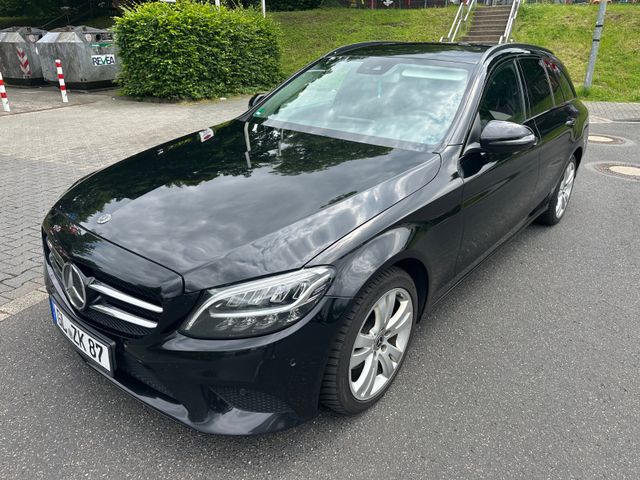 MERCEDES-BENZ C 220 d T Autom. gepflegtes Fahrzeug