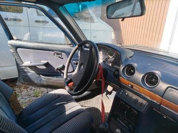 صورة 5 لـ 1983 Mercedes-BENZ C 220