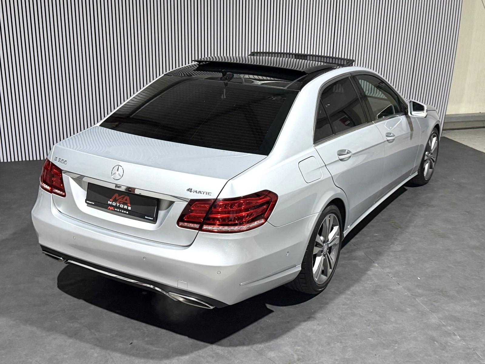Mercedes-Benz E 300 Limousine E 300 CGI BlueEfficiency 4Matic