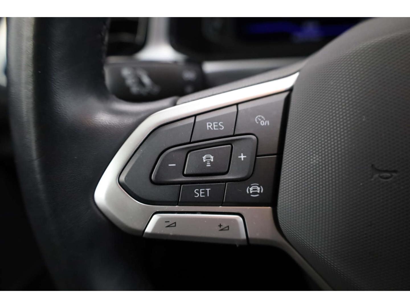 Volkswagen T-Roc 1.0 TSI Life 6-Gg. NAV/LED/RFK/ACC/Klima, миниатюра 10