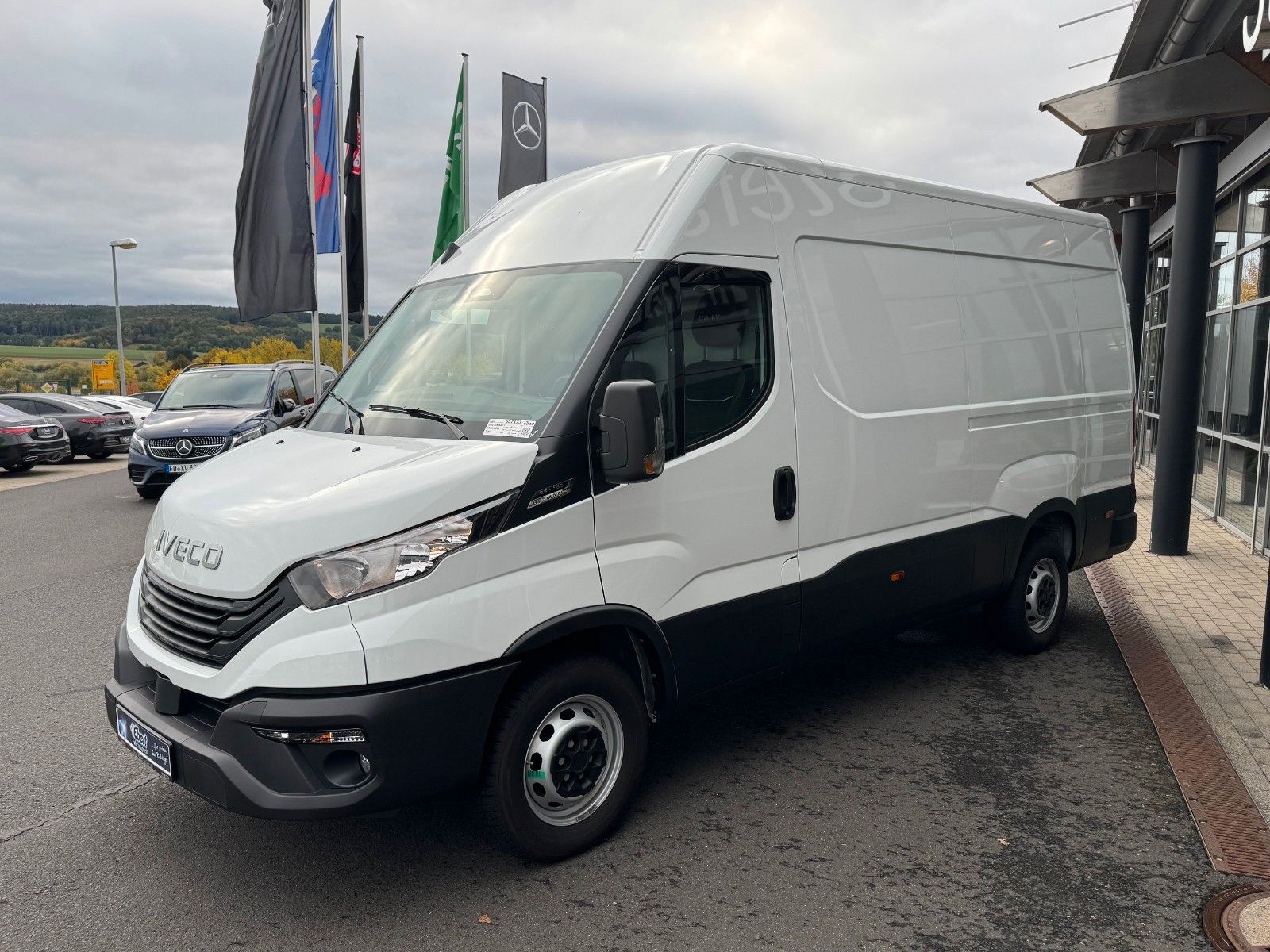 Fahrzeugabbildung Iveco Daily 35S16 A8 *R3.520mm*Automatik*AHK*ACC*