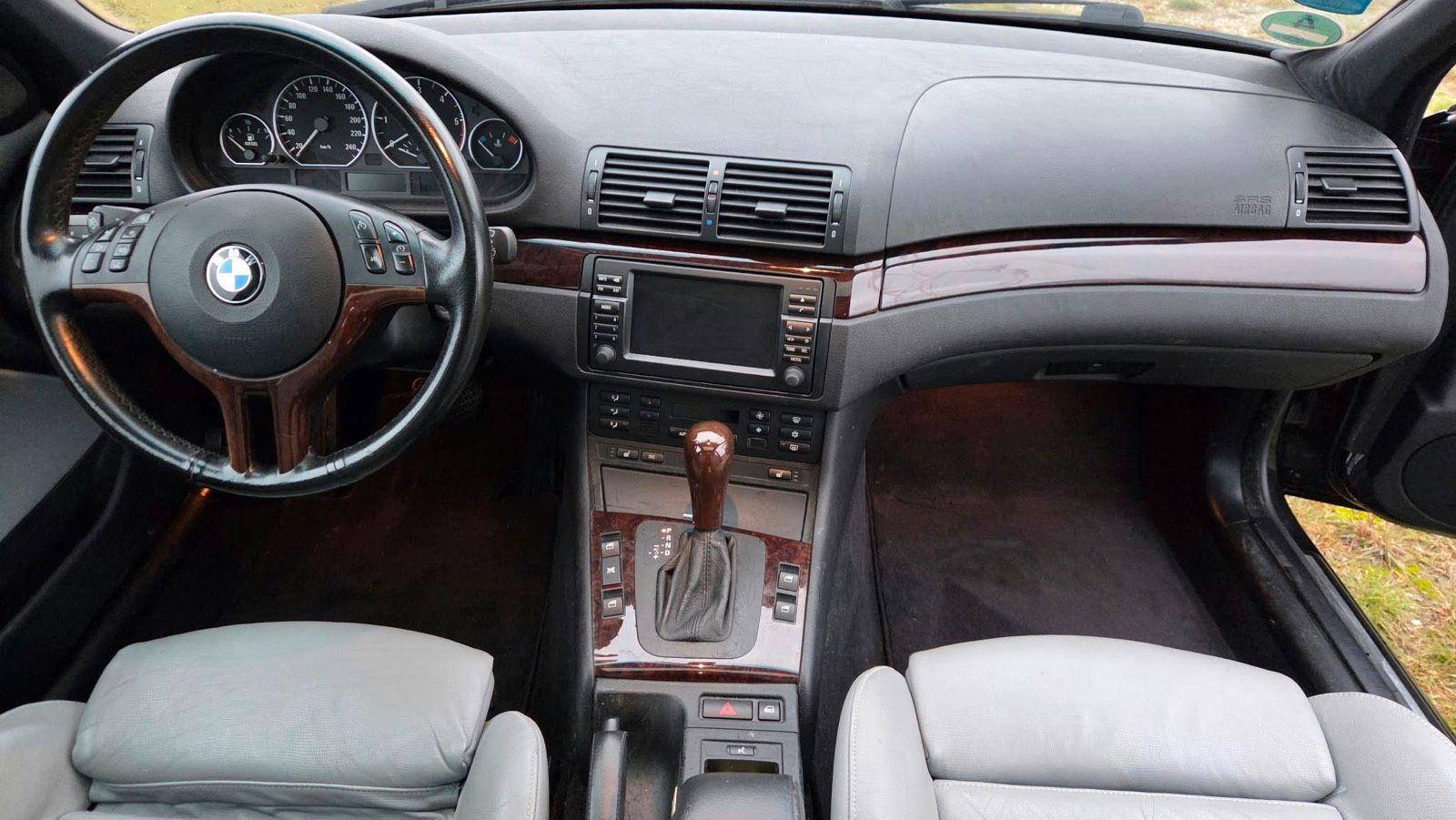 BMW 320 2005 — interior