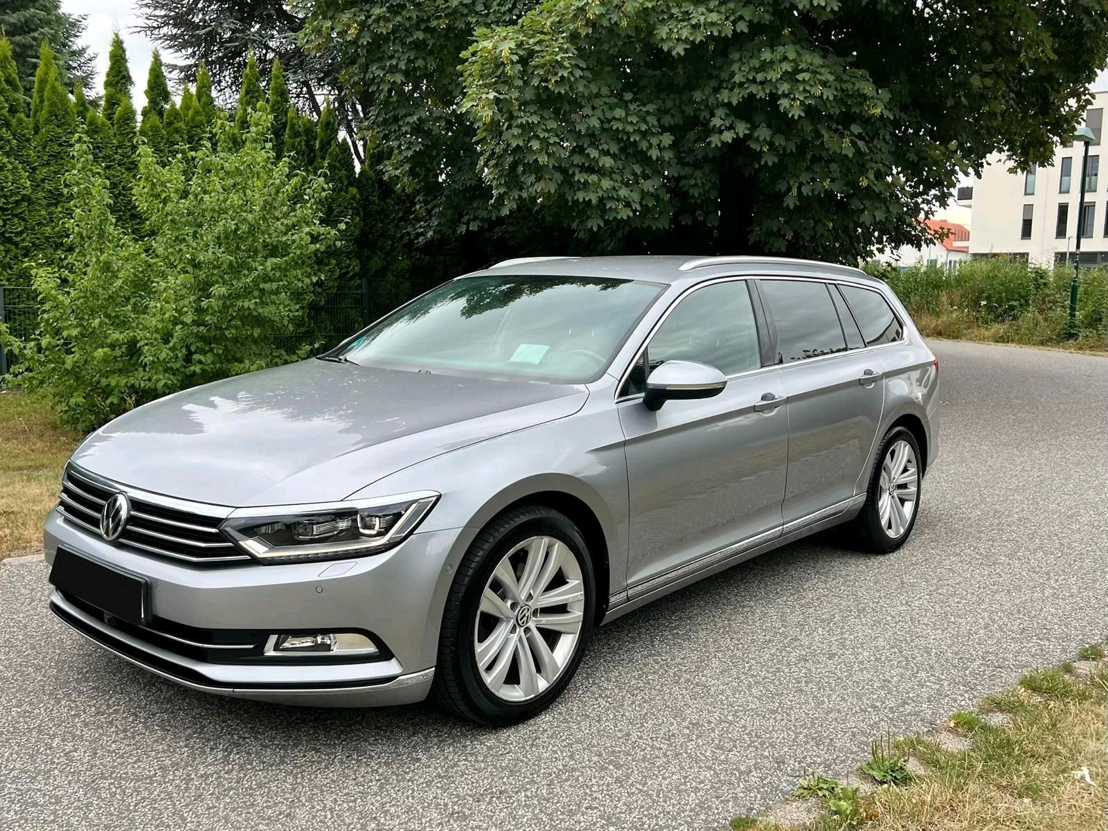 VW Volkswagen Passat 2.0 TDI DSG Highline Exk...