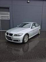 BMW E90 316i LCI 8 fach bereift TÜV neu 10... - BMW 316: E90