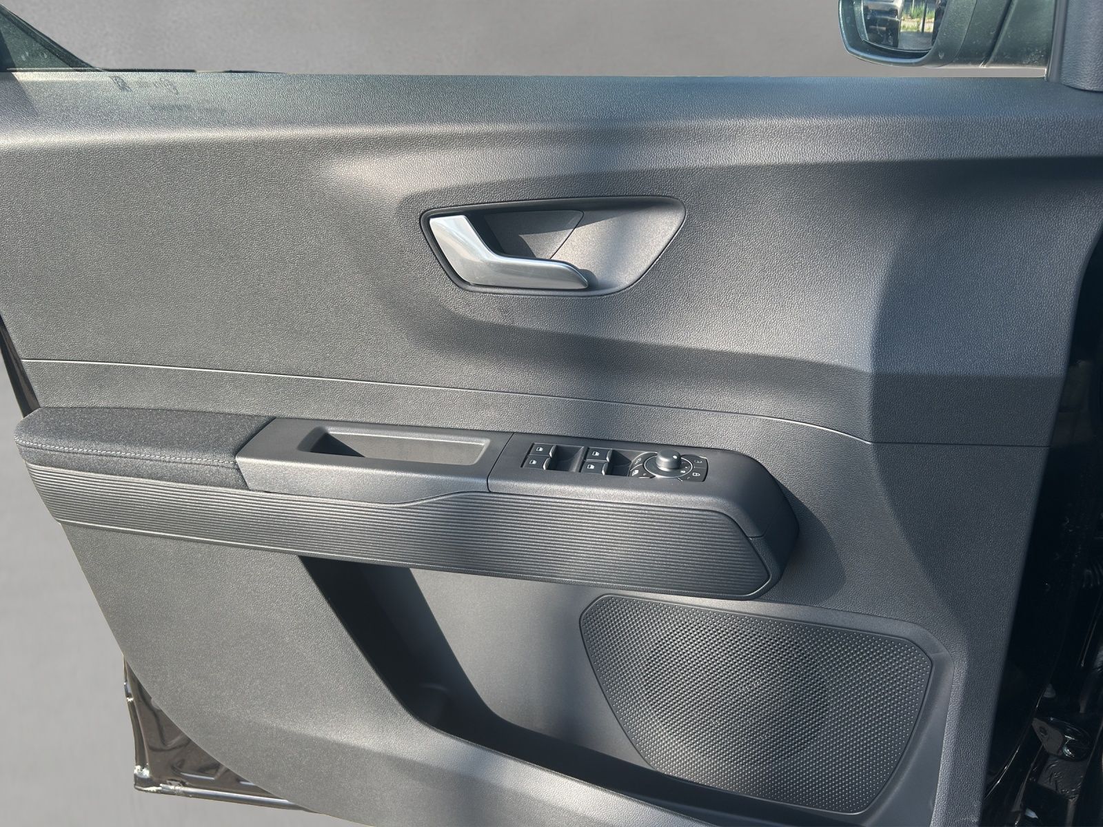 Fahrzeugabbildung Ford Tourneo Courier Active 5 Jahre Garantie