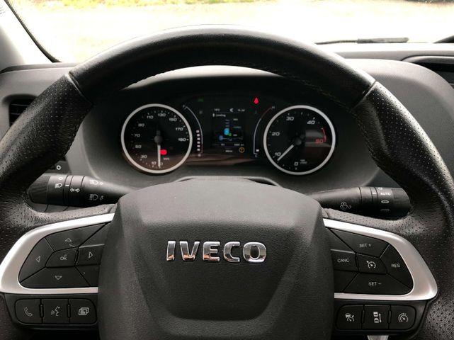Iveco Daily Fahrzeugtransporter 3,5T Anhängerkupplung