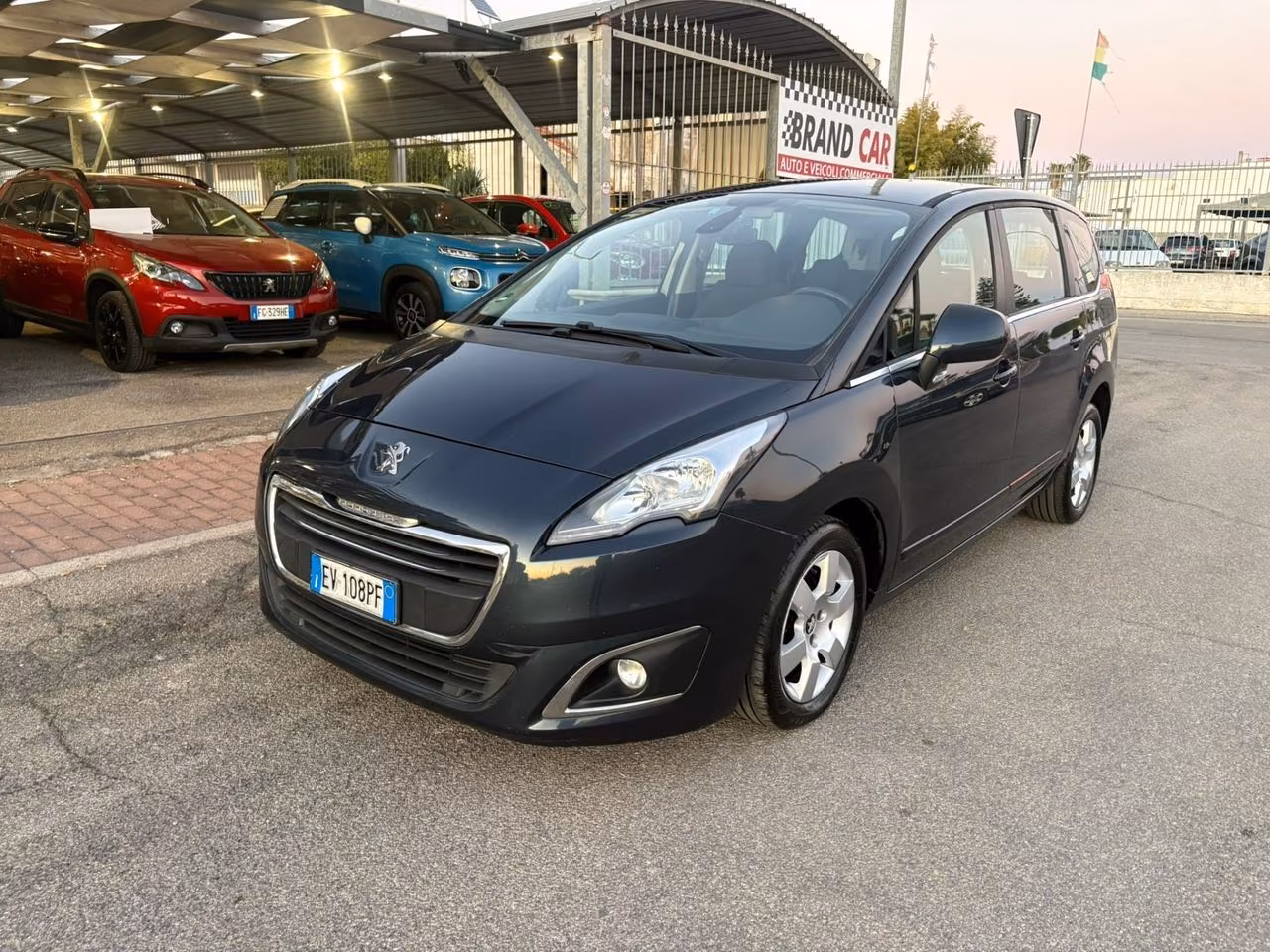 Peugeot 5008