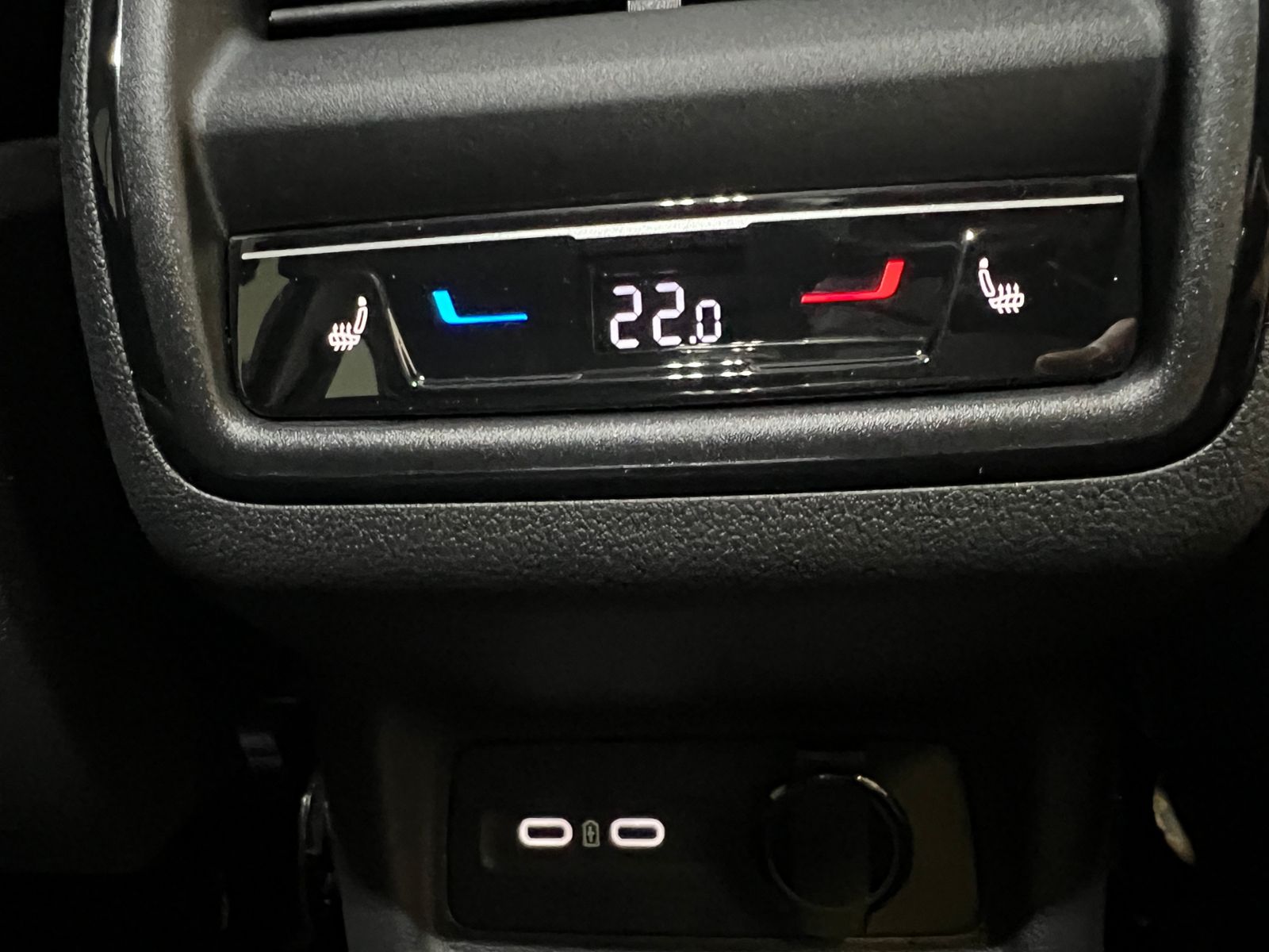 Fahrzeugabbildung SKODA Kodiaq Selection 2.0 TDI DSG *AHK, LED, Komfortp