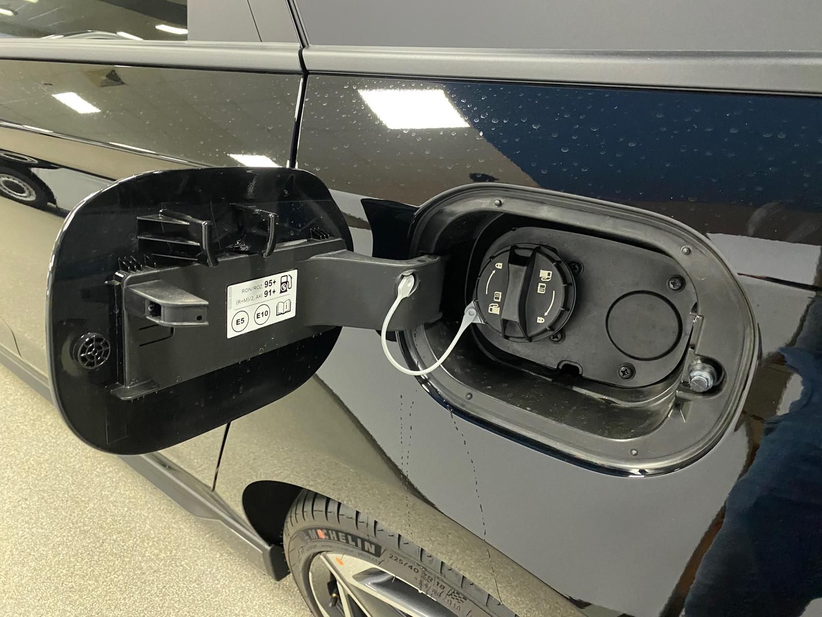Fahrzeugabbildung Hyundai i30 N-Line APP+KLIMA+RFK+PDC+NAVI+SITZHEIZ+Andro