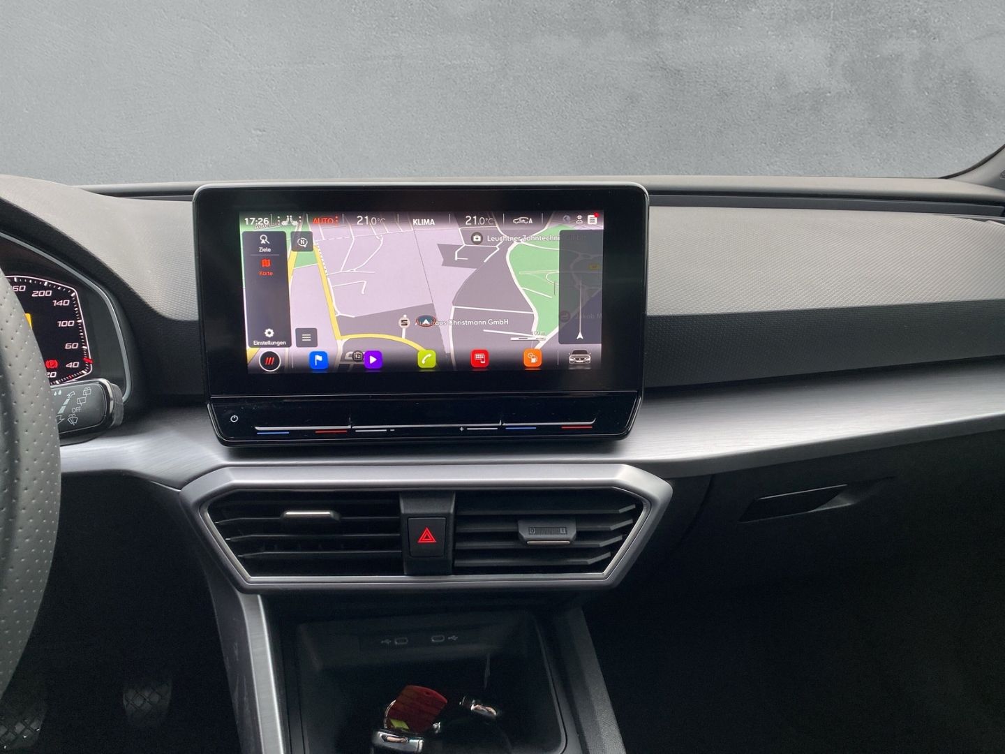Fahrzeugabbildung SEAT Leon Seat FR Plus 1.5 TSI*NAVI*SHZ*PDC*Full-Link