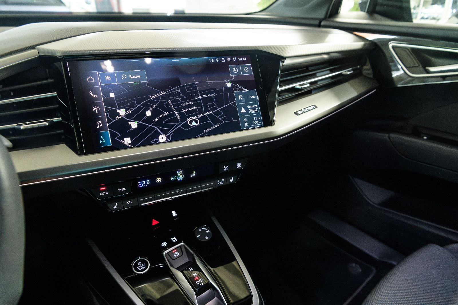 Fahrzeugabbildung Audi Q4 e-tron 45 quattro S-Line MATRIX/RFK/NAVI/