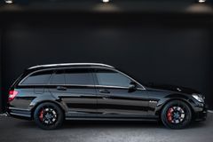 MERCEDES-BENZ C 63 T AMG Edition 507*Premium*Memory*Carbon*19"