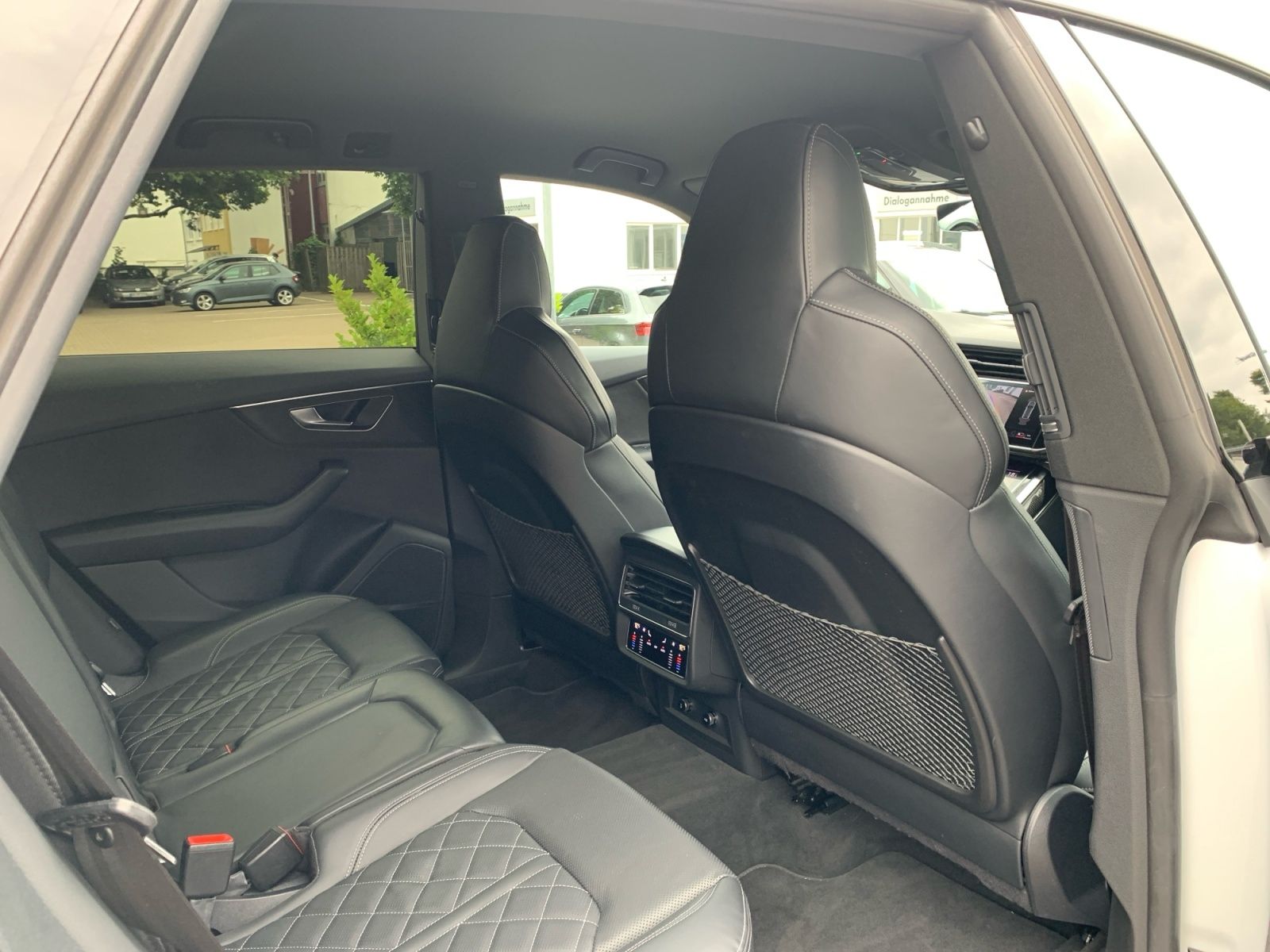 Audi SQ8 - Bild 12