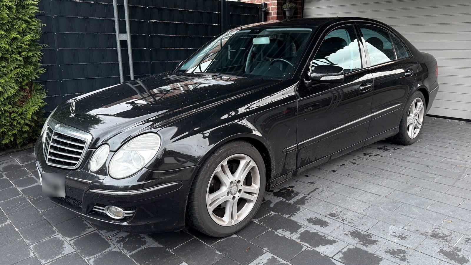 Mercedes-Benz E 220