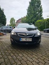 Opel Astra Sports Tourer 1.6 Turbo Sport 132kW Sport - Opel Astra aus 2011: Turbo