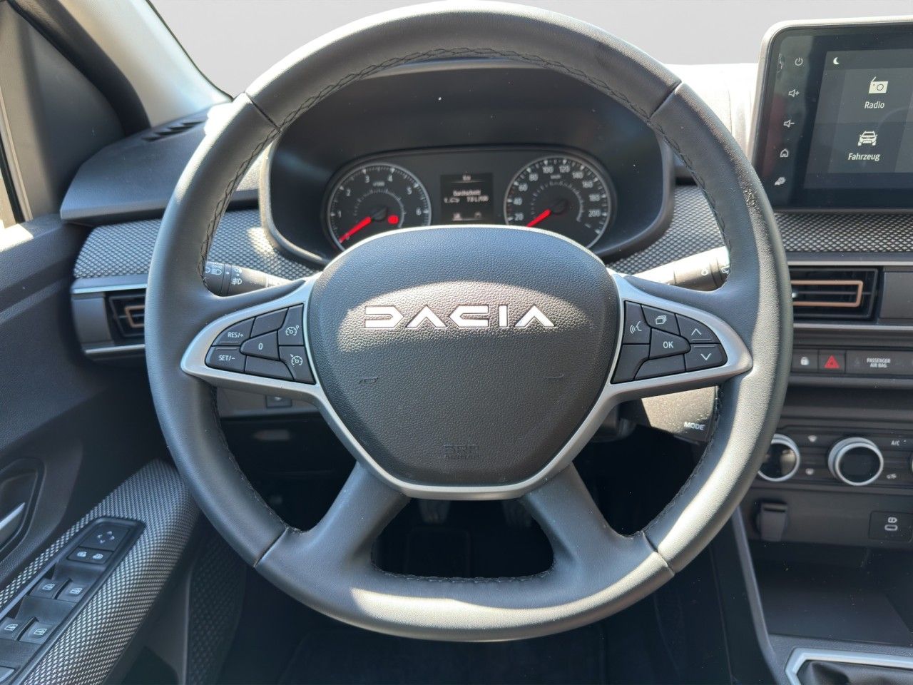 Dacia Sandero - Bild 12