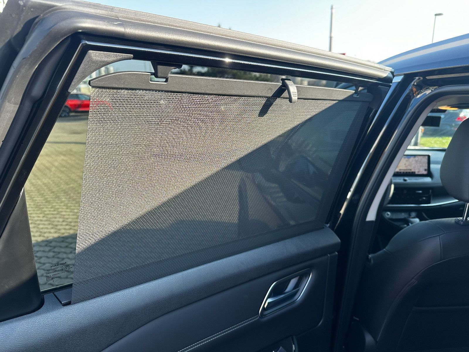 Fahrzeugabbildung Nissan X-Trail Tekna 1,5 VC-T CVT  2WD   ACC