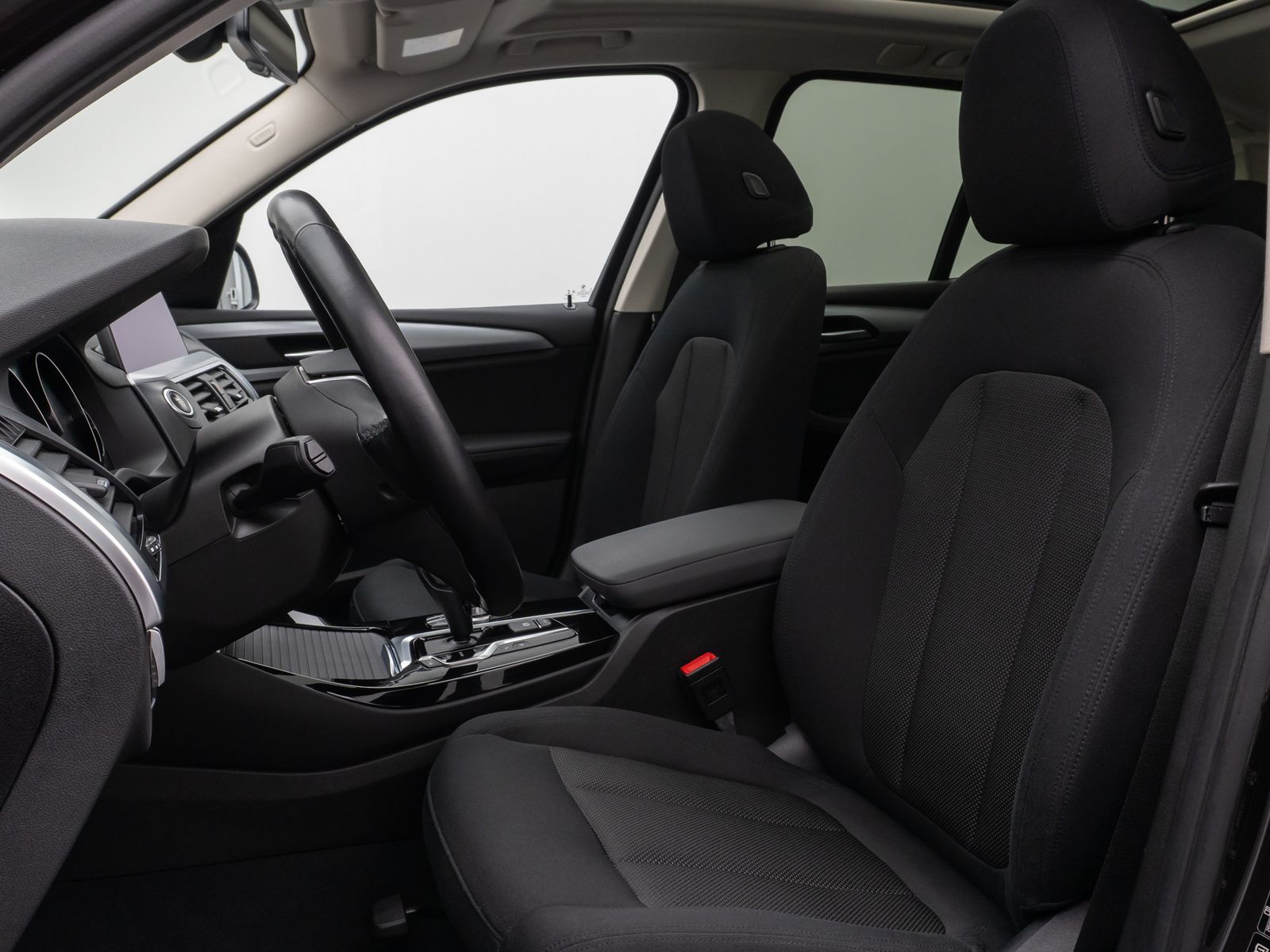 Fahrzeugabbildung BMW X3 xD20d Panorama Kamera DAB HiFi AHK Alarm 19"