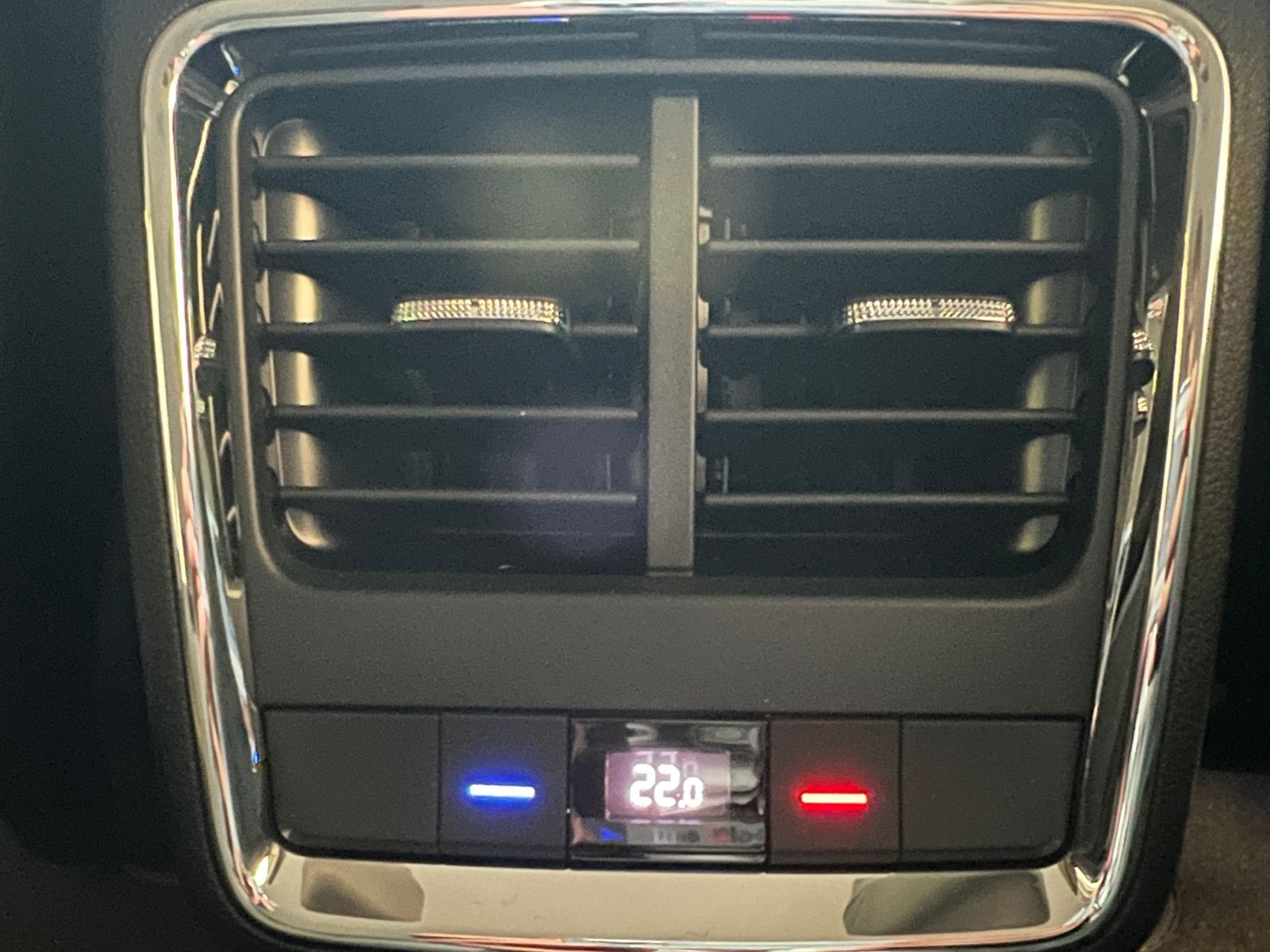 Fahrzeugabbildung SKODA Enyaq 85 *AHK, LED, ACC, 20"-LM*