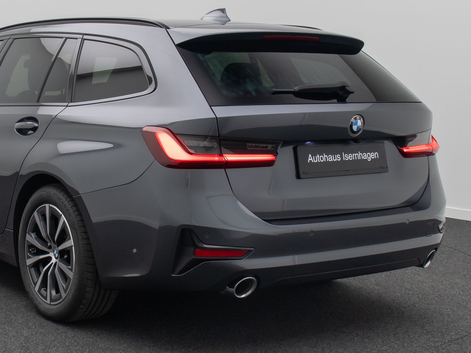 Fahrzeugabbildung BMW 320d Sport Line HUD DAB Kamera Alarm HiFi Leder