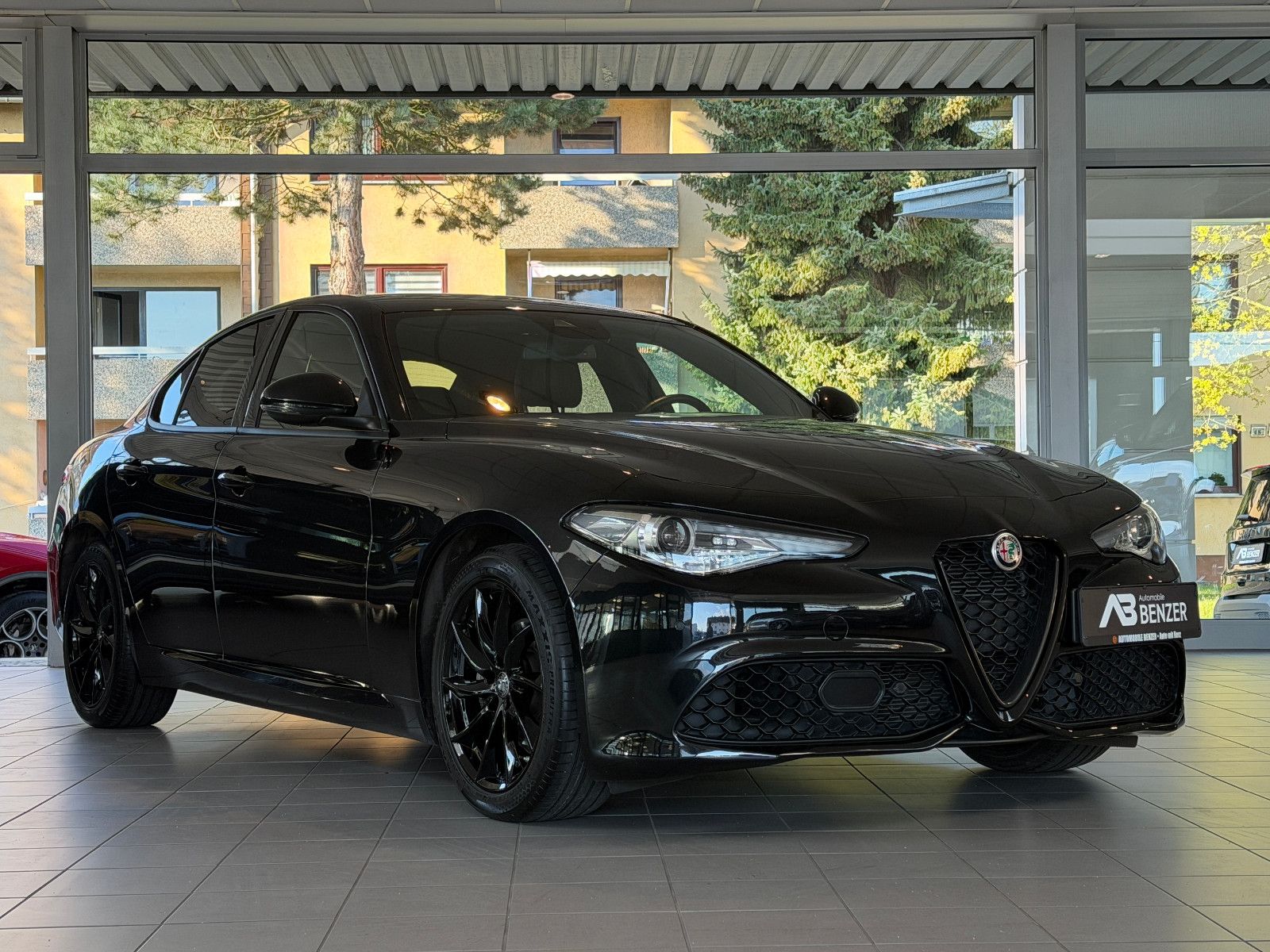 Fahrzeugabbildung Alfa Romeo Giulia Sprint /KAMERA/ALL-BLACK/CAR-PLAY