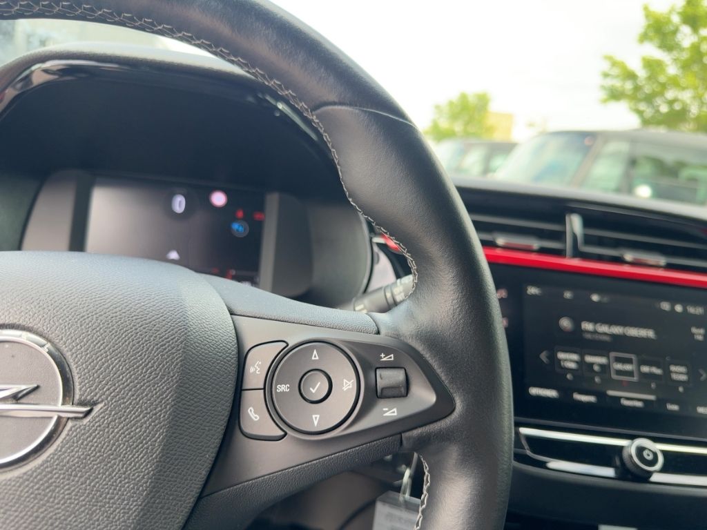 Fahrzeugabbildung Opel Corsa GS, AHK, SHZ, Apple CarPlay / Android Auto