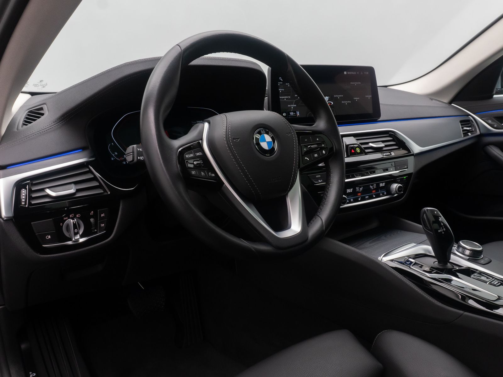 Fahrzeugabbildung BMW 540i xD Luxury Line Panorama Kamera HUD 4xKlima