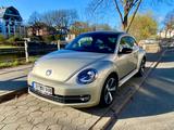 Volkswagen Beetle Automatik Leder Panoramadach Sitzheizung - Volkswagen Beetle: Limousine