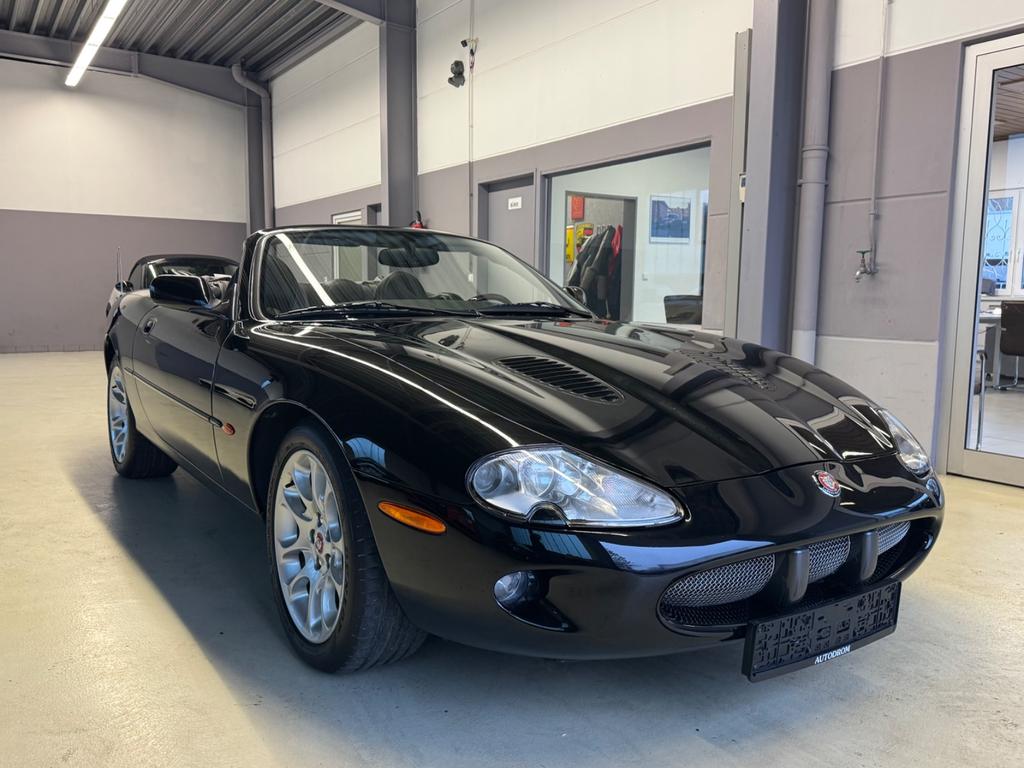 Jaguar XKR