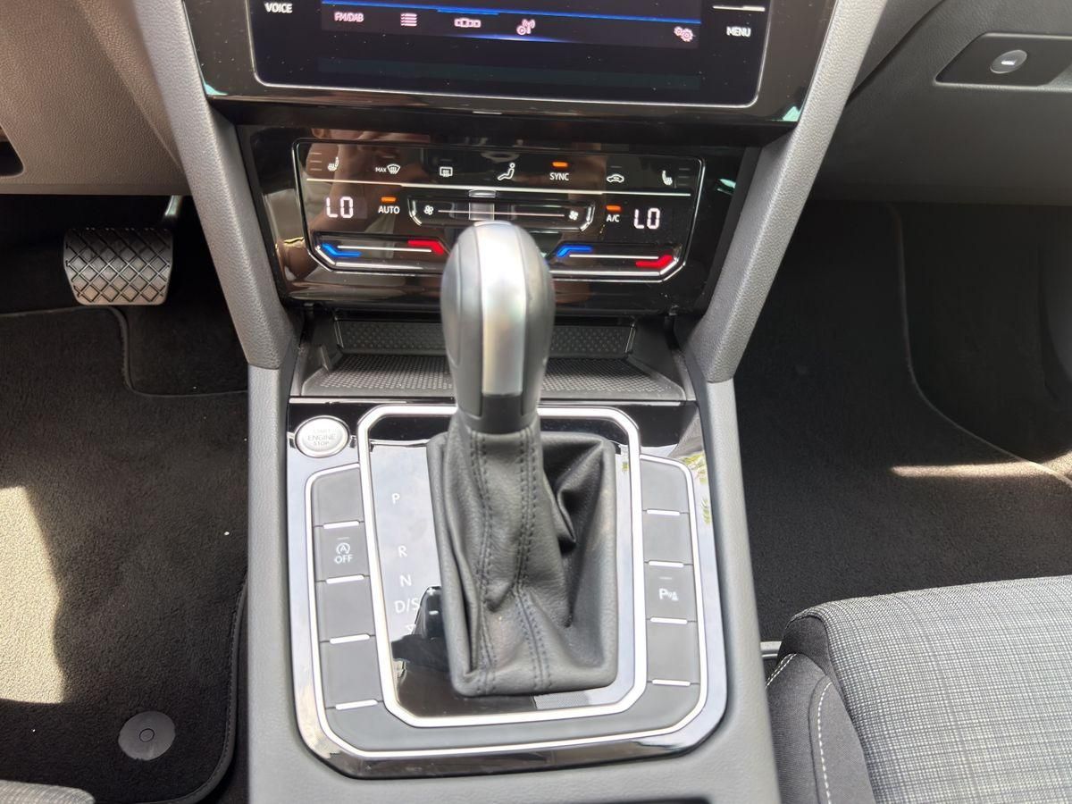 Passat Variant Business2.0TDI DSG AHK RFK MATRIX
