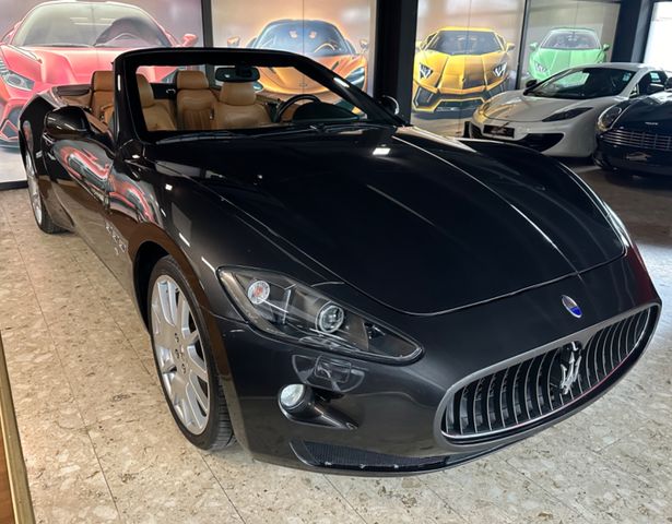 Maserati GranCabrio 4.7 V8 Automatik ++BELLA MACCHINA++