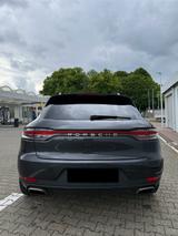 Porsche Macan - vulkangraumetallic - Porsche Macan in Bonn