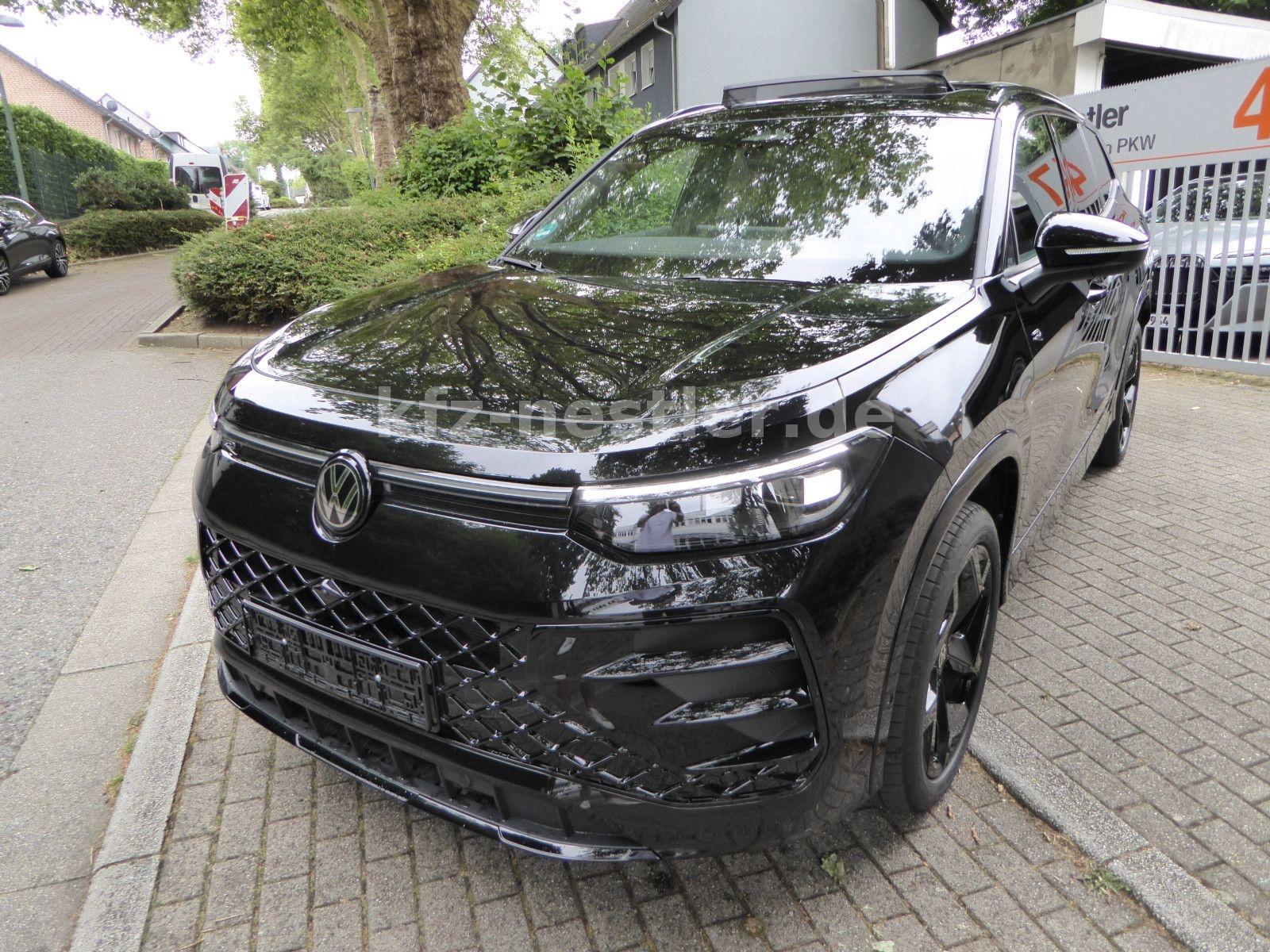 Volkswagen Tayron 2.0 TDI R-Line/Pano/7Sitzer/AHK/Black/HUD