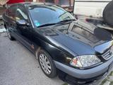 Toyota Avensis 1.8 Linea Terra Klima - gebrauchte Toyota Avensis aus dem Jahr 2002