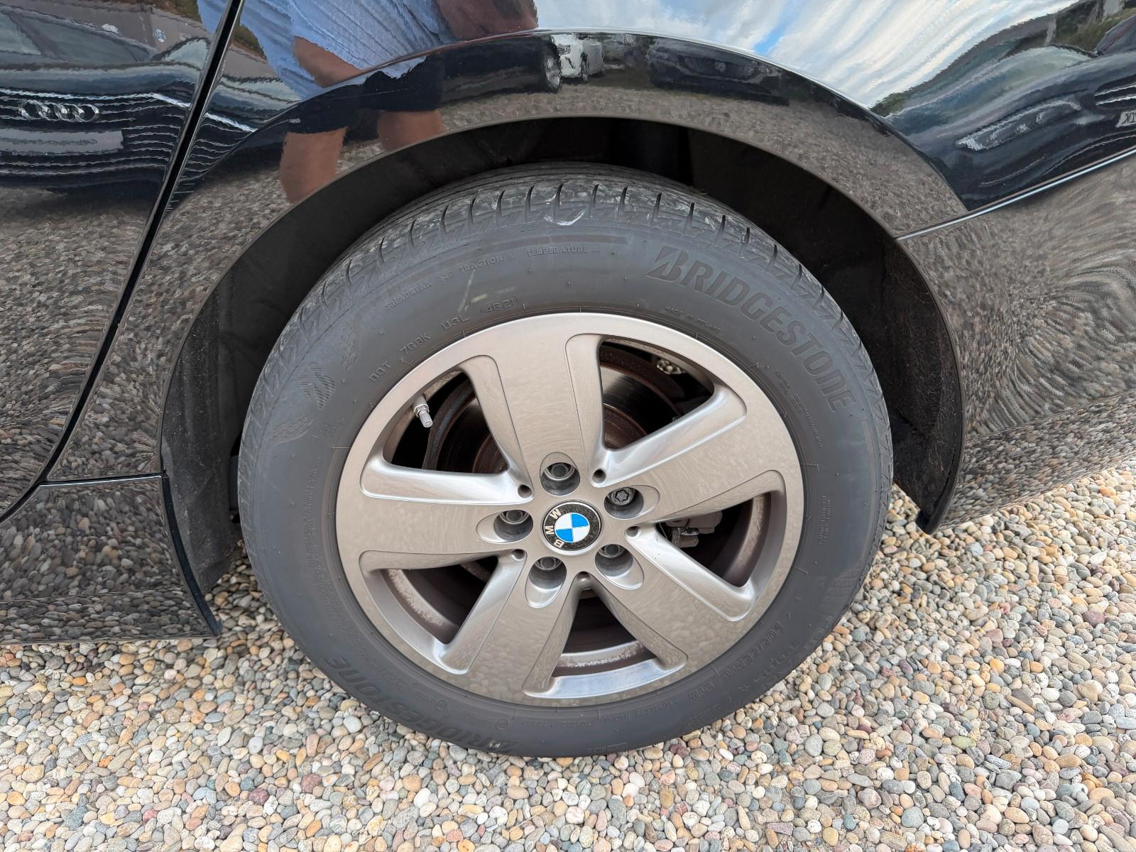 BMW 216 Gran Coupe Advantage+LEDR+LED+AHK+L/SHZ+Live
