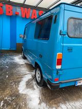 Mercedes-Benz Mercedes Benz Oldtimer - Mercedes-Benz aus 1985 mit Diesel-Antrieb