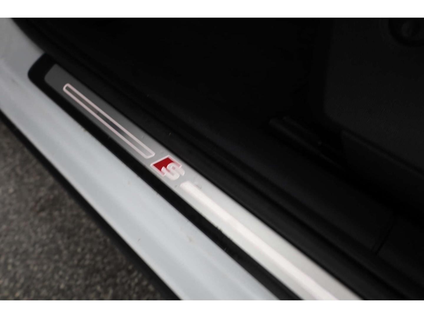 Audi Q2 40 TFSI quattro S line AHK/RFK/NAV/Leder/18'', миниатюра 21