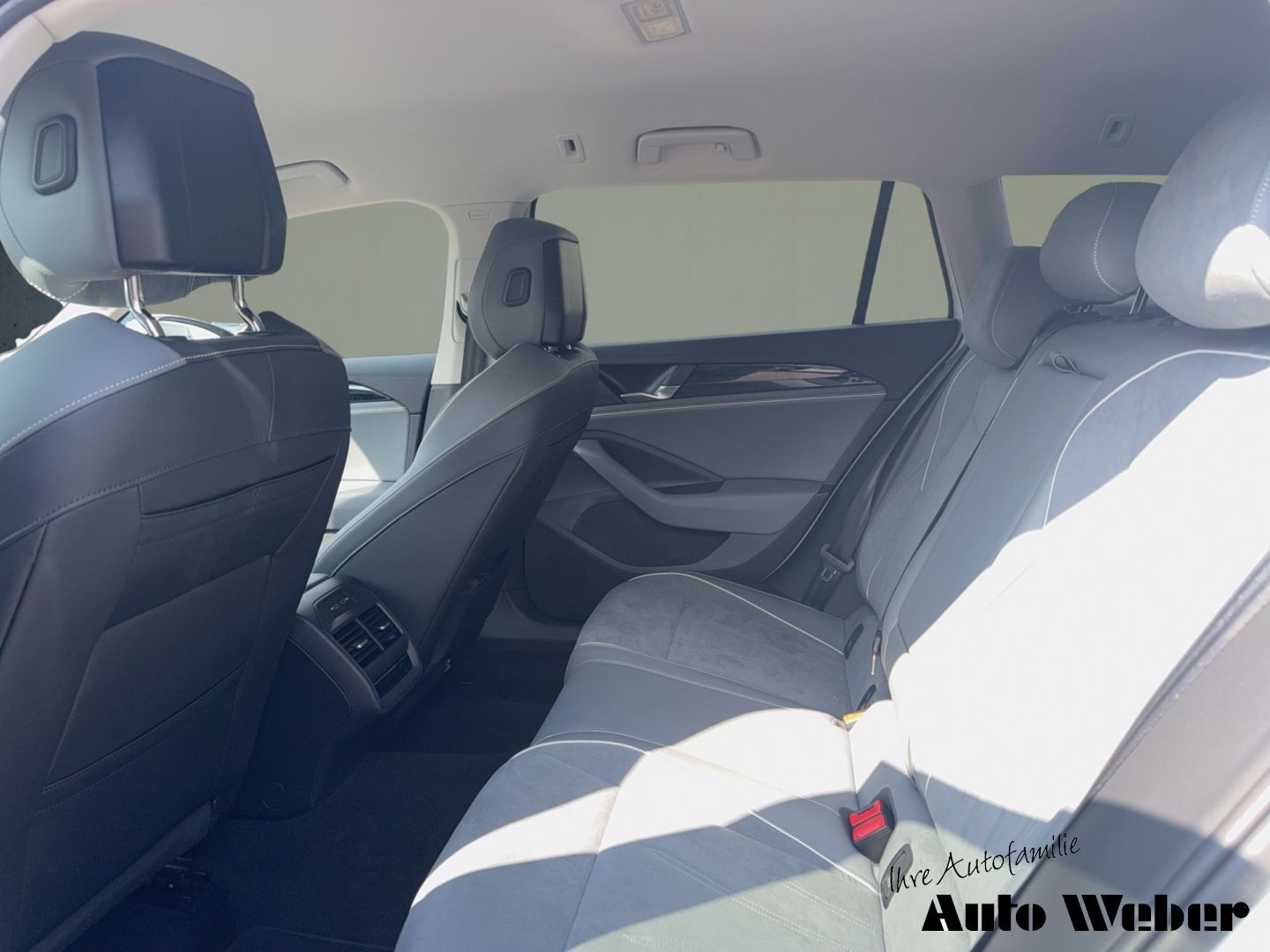 Volkswagen Passat Variant - Bild 15