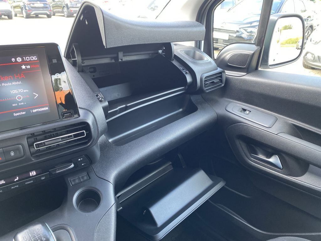 Fahrzeugabbildung Citroën Berlingo M PT 110 FEEL *Keyless*FArb-Touch *PDC*