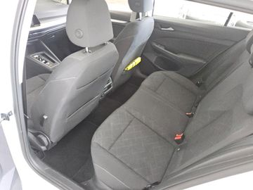 Volkswagen Golf - 6