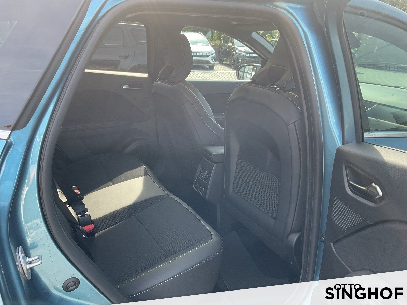 Fahrzeugabbildung Renault Symbioz Iconic E-Tech Full Hybrid 145