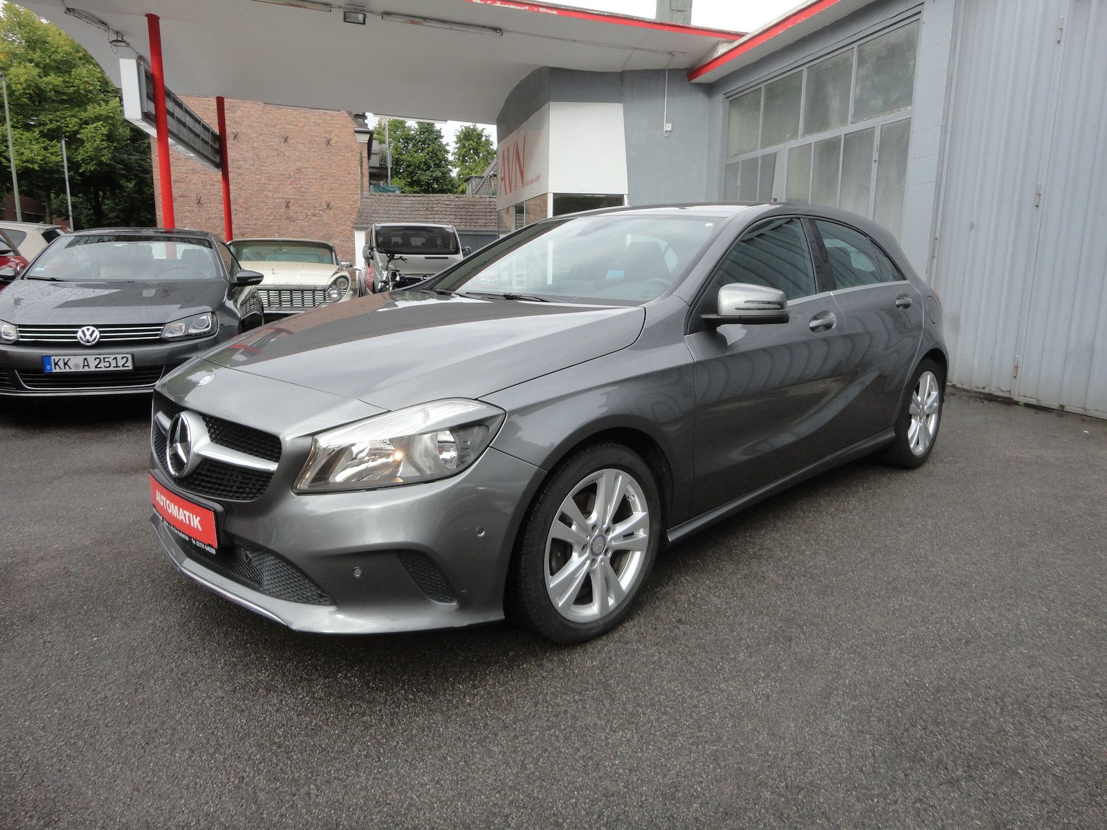 MERCEDES-BENZ A 180 Urban Autom.Navi Klima PDC SHZ 2.Hd S.Heft