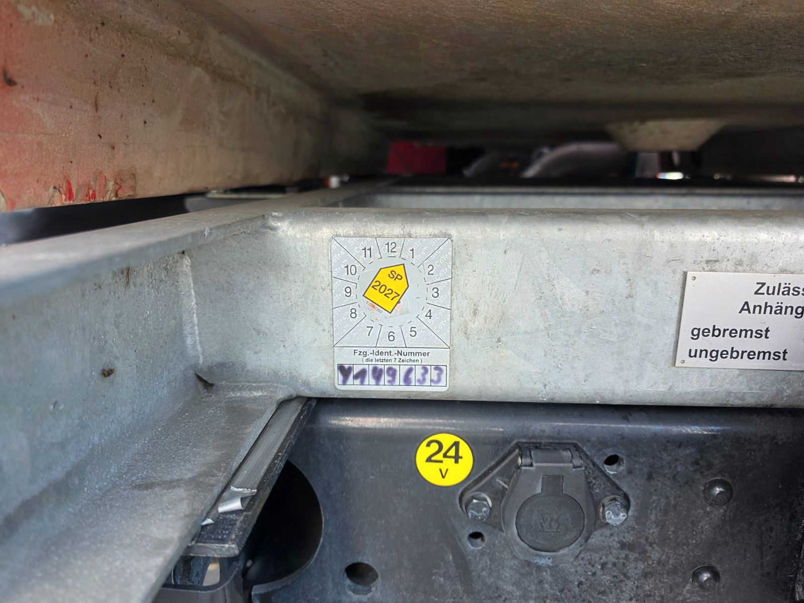 Fahrzeugabbildung MAN LE 8.150 Schaum-Löschfahrzeug 2.500L SLF 25/25
