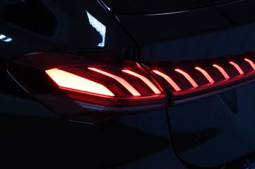 Fahrzeugverkauf 26 Audi A5 Avant TDI 150 kW S-Line Black Matrix Display