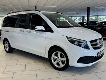 Mercedes V 220 - 2