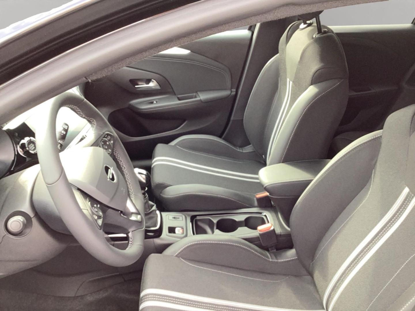 Opel Corsa GS I-LUX+NAVI+R-KAM+SHZ+LRH+TWA+KEYLESS+AL
