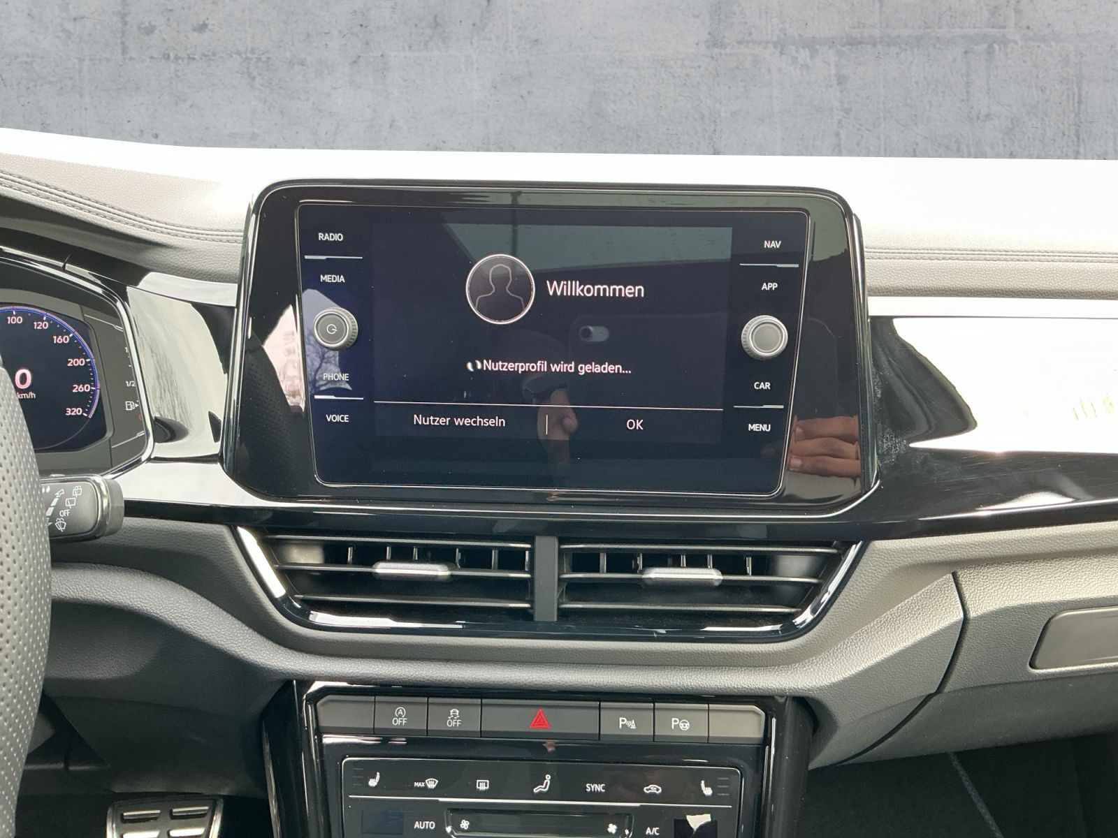 Volkswagen T-Roc - Bild 11
